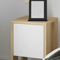 Table de chevet étroite décor bois porte blanche MARFA