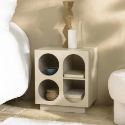 Table de chevet 40x30cm 4 niches en bois peint beige CASTILLE