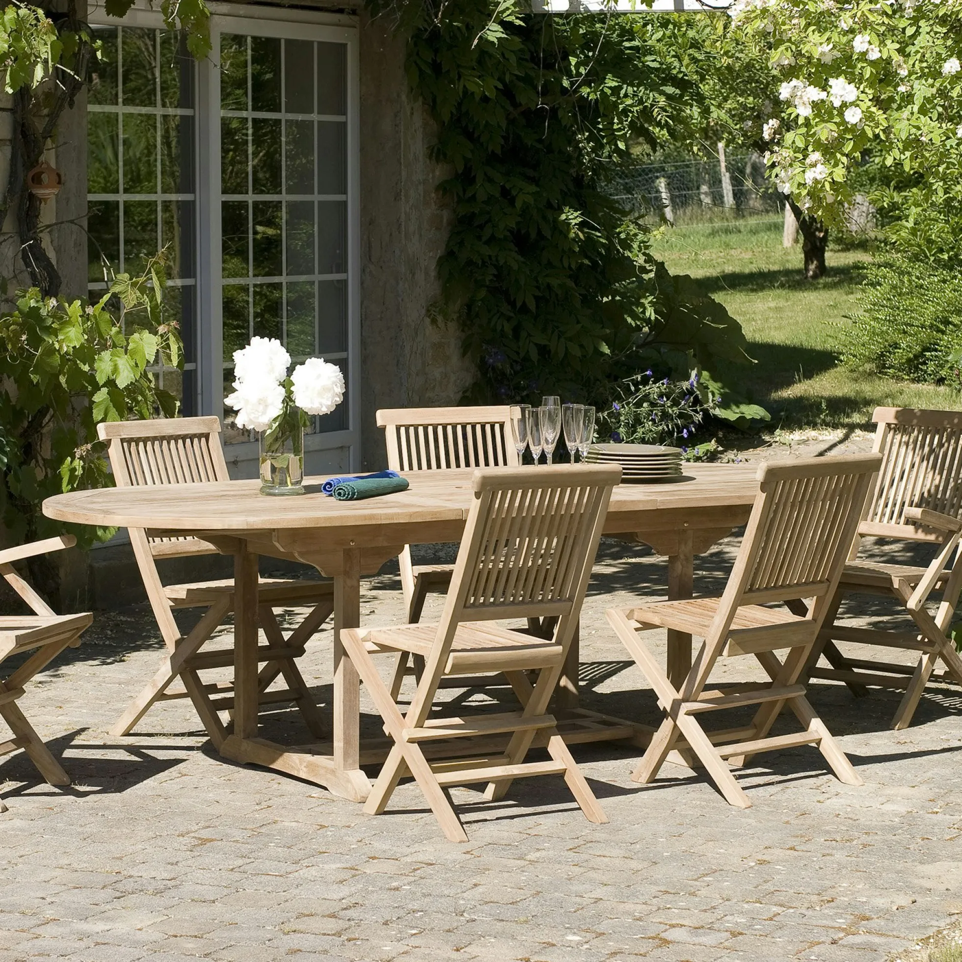 Table de jardin en Teck ovale extensible 180/240x100cm SUMMER