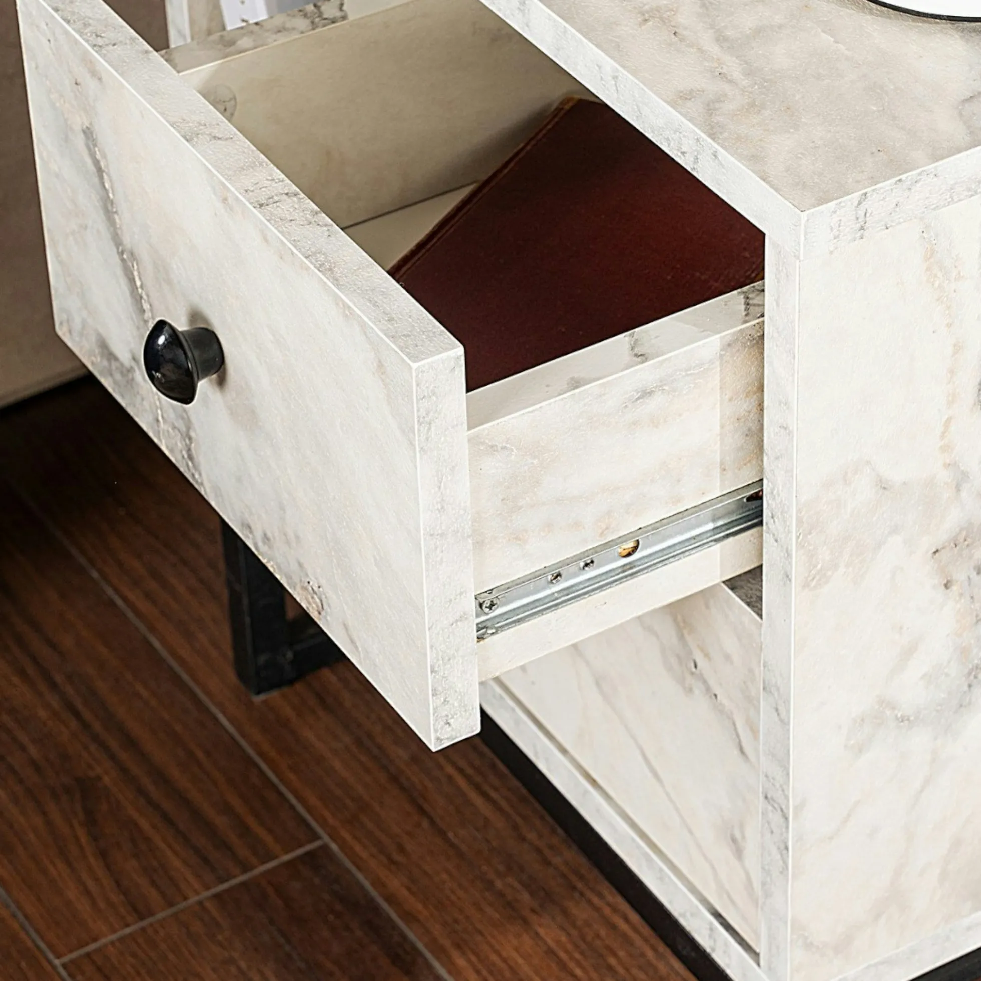 Table de nuit 2 tiroirs 1 niche, effet marbre blanc JENA
