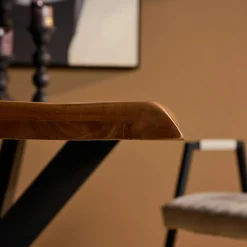 Table à manger bois à bords naturels 240 cm CALERO