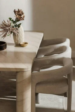 Table à manger en pierre forme organique 150 cm IDAHO