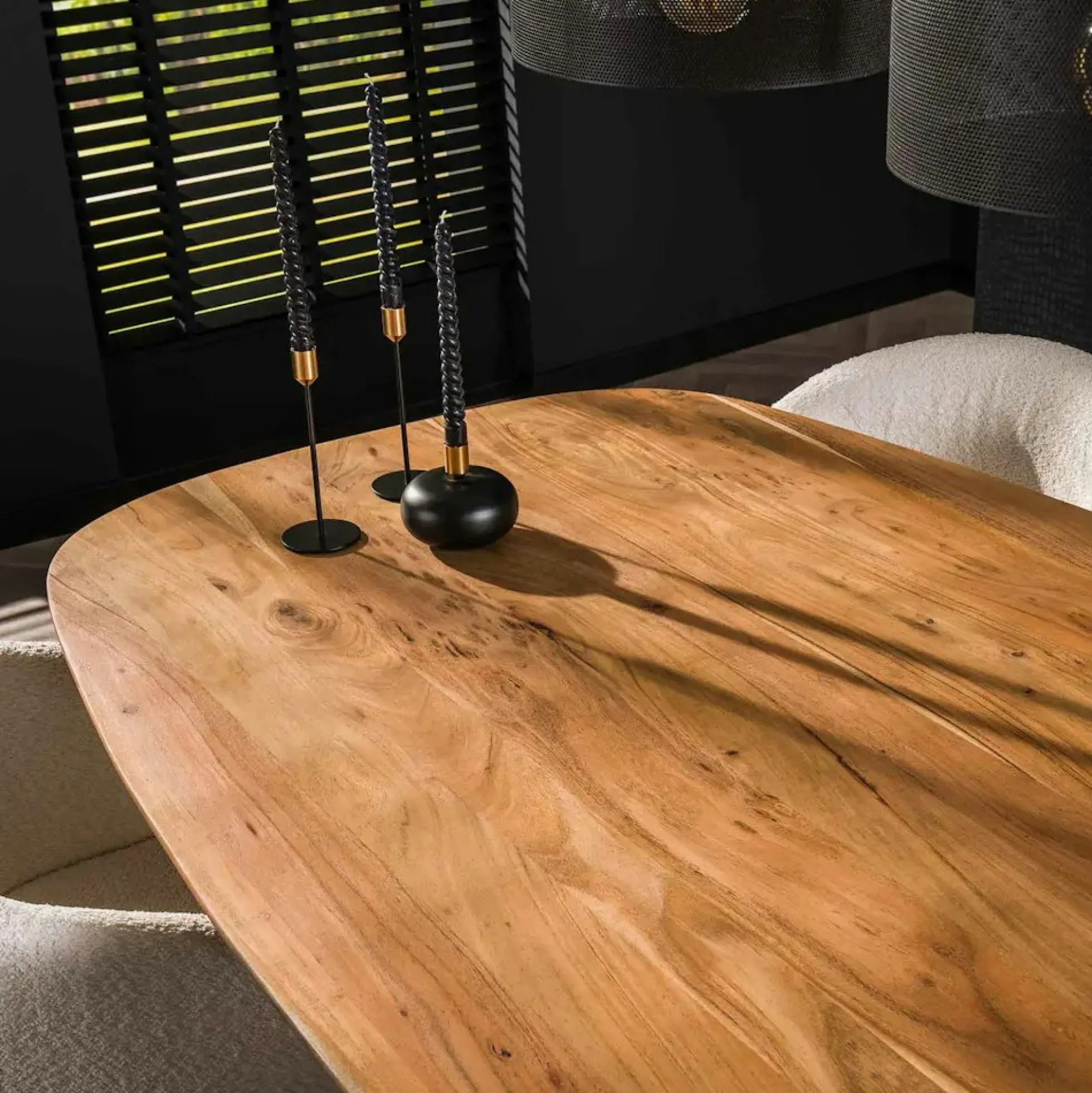 Table à manger extensible à bords ronds en bois d'acacia 175-275 cm MELBOURNE