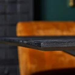 Table à manger noire en bois de manguier 200 cm ALVERA