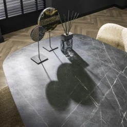Table à manger organique effet marbre 180 cm RALF
