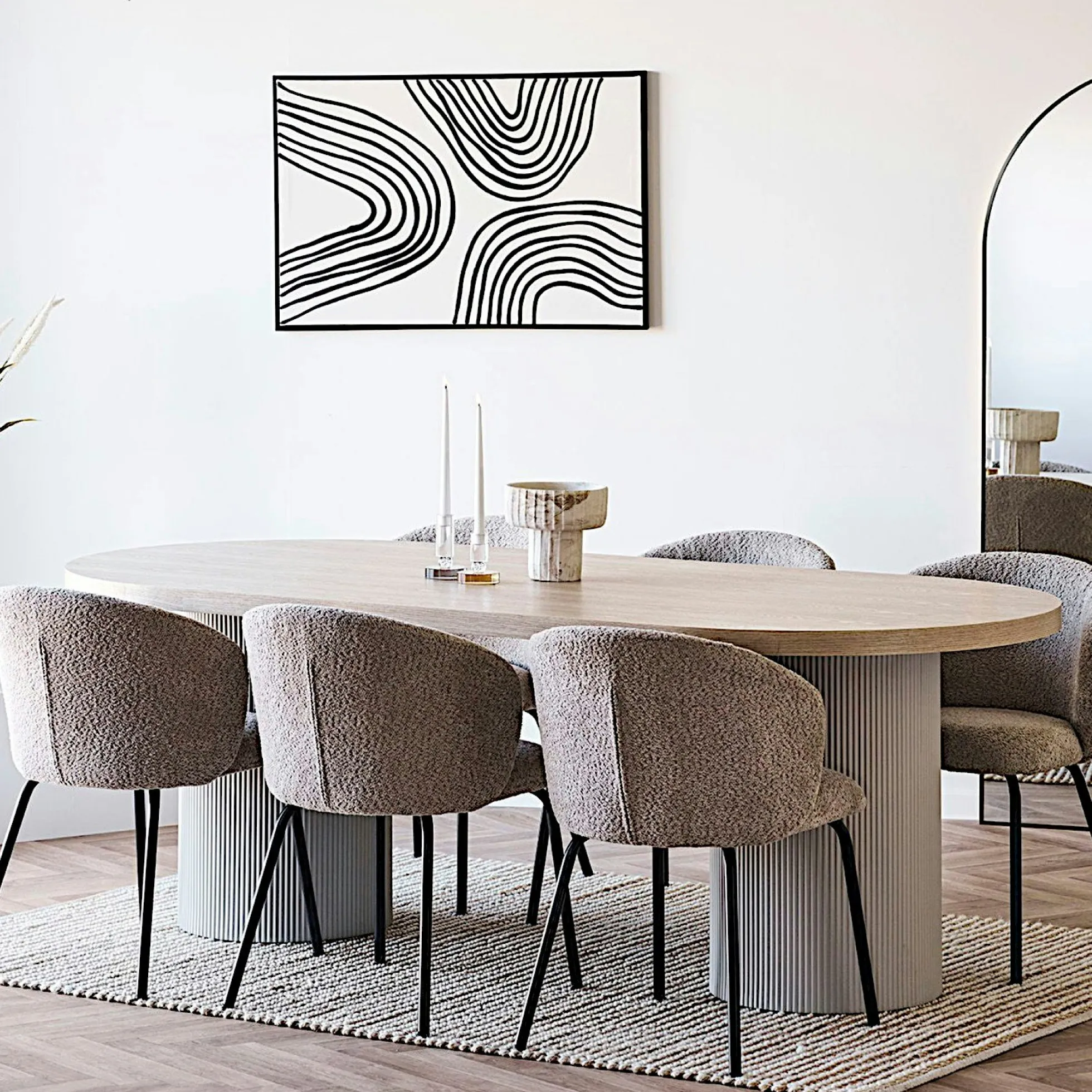 Table à manger ovale placage frêne pieds colonne 220 cm LISBONNE