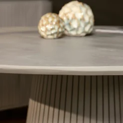Table ronde bois gris à pied rainuré Ø130 cm CALERO