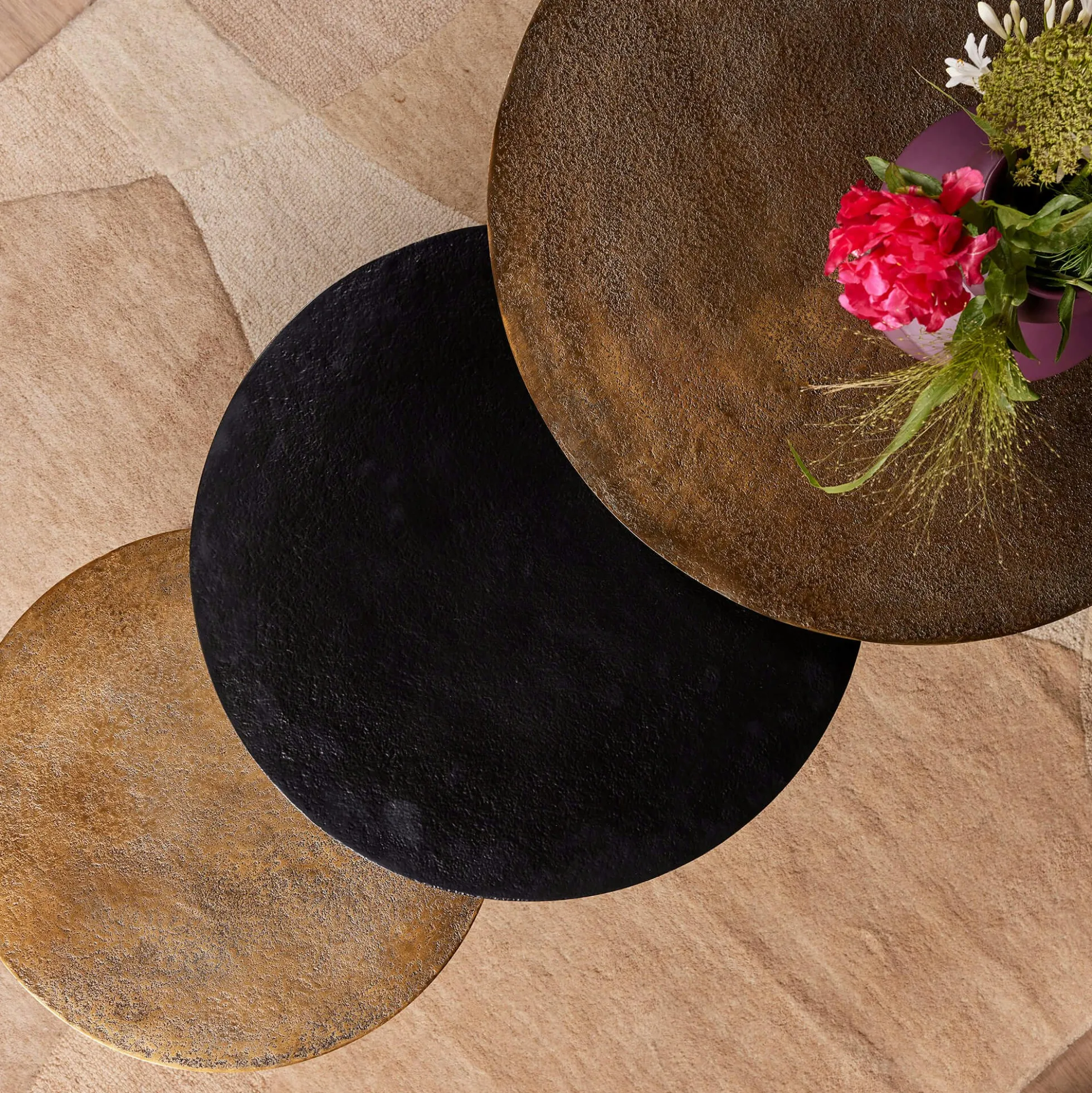 Tables basses gigognes noir et or (lot de 3) KANO