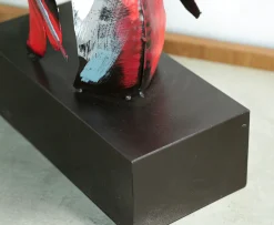 Tête de cheval en métal multicolore sur socle H75x47x21cm