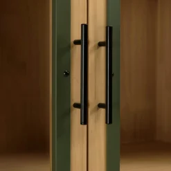 Vaisselier bois clair et contour vert BAGAN